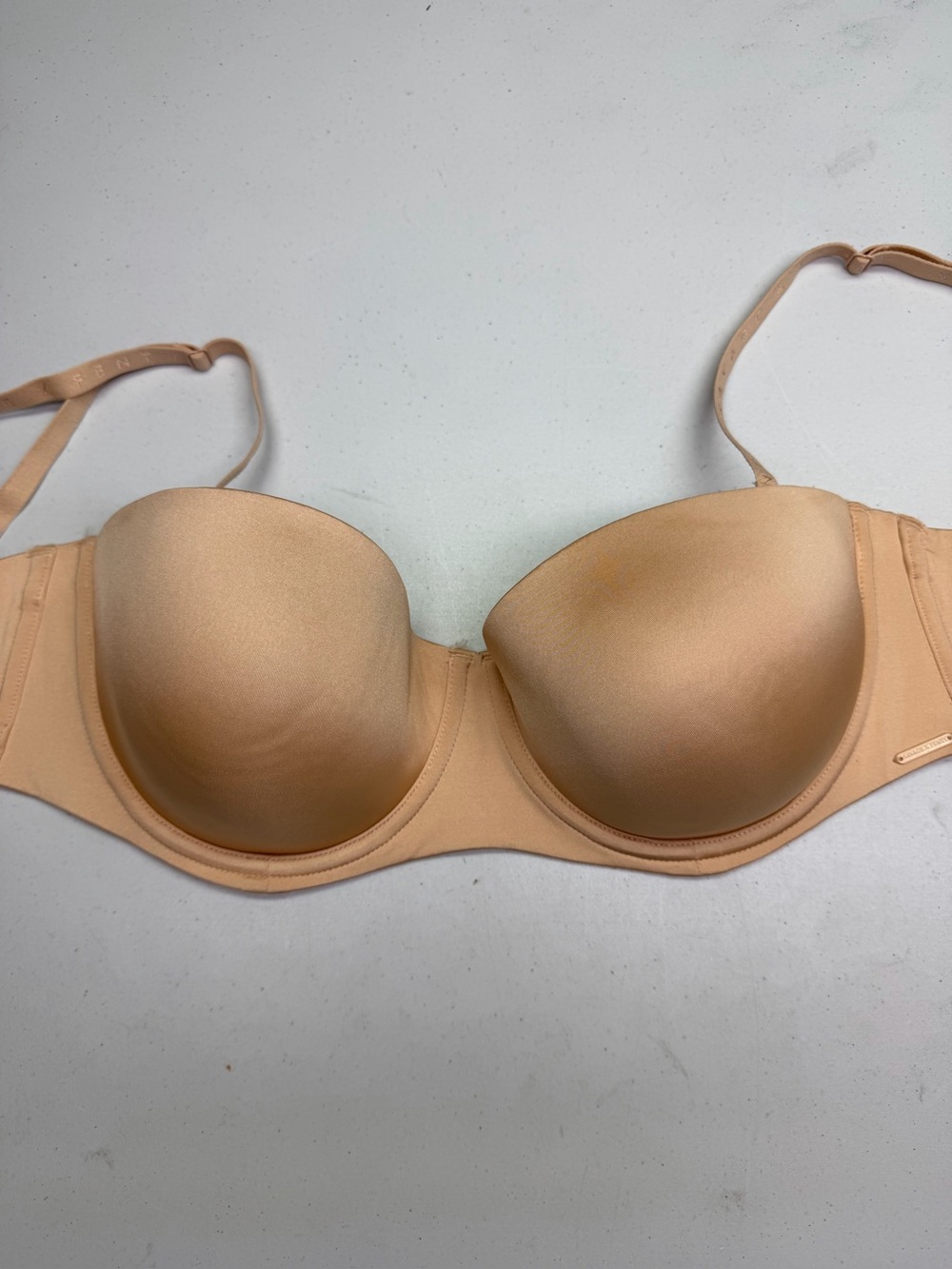 Savage X Fenty Microfiber Strapless Bra Nude 34DDD Underwire Molded Cups *P1046